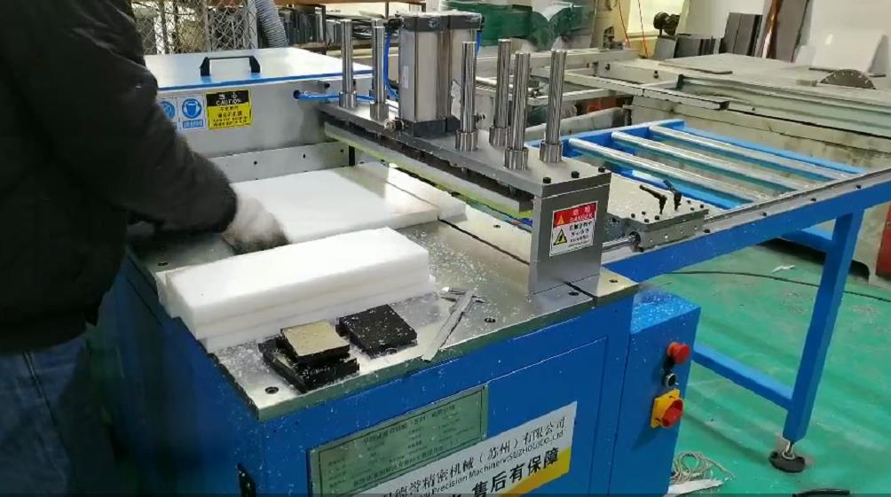 一款非常适合切割塑料PVC的型材切割机，满足用户需求